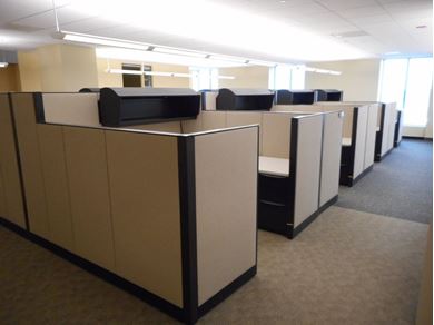 Picture of Cluster of Four Person, U Shape Powered Cubicle Workstation